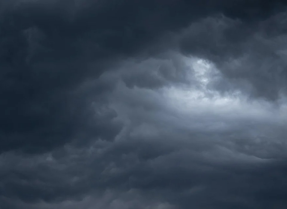 В ближайшие часы в Волгоградской области прогнозируют шторм и грозы