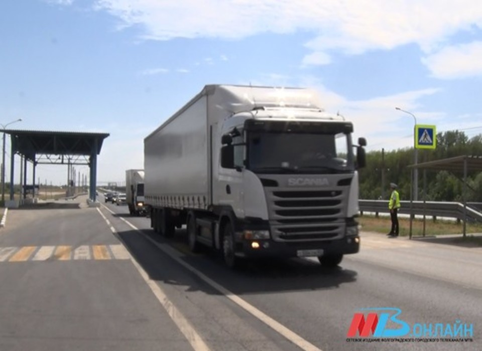 В Волгоградской области из-за жары ограничат движение автотранспорта