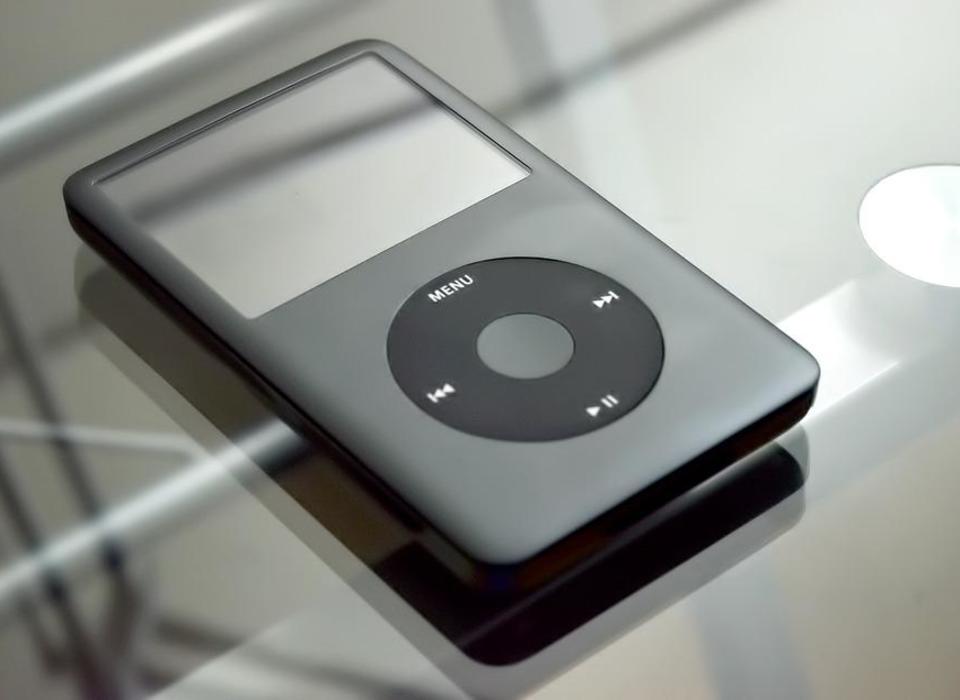 В Apple заявили о прекращении производства iPod