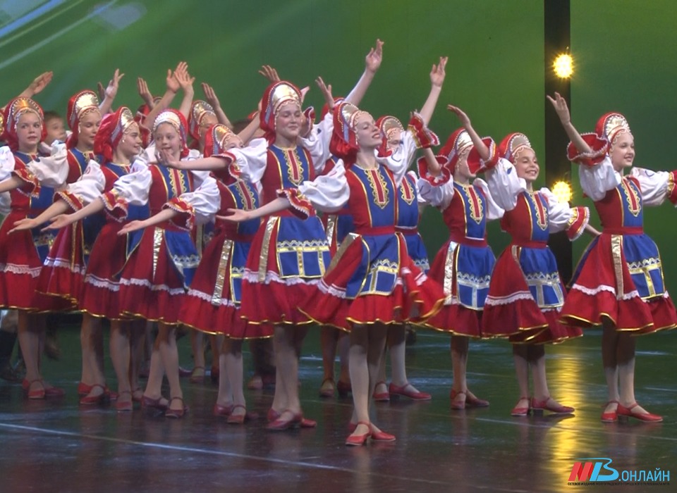 На сцене Волгоградской филармонии состоялся дебют юных танцоров