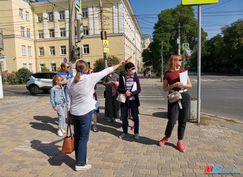 На фестивале #ТриЧетыре организуют пешеходные экскурсии по Волгограду