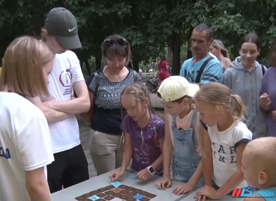 Почти до 12 тысяч вырос прожиточный минимум для детей в Волгоградской области