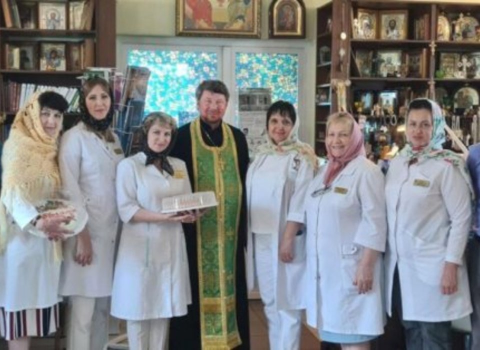 Волгоградская епархия поздравила медиков с их праздником