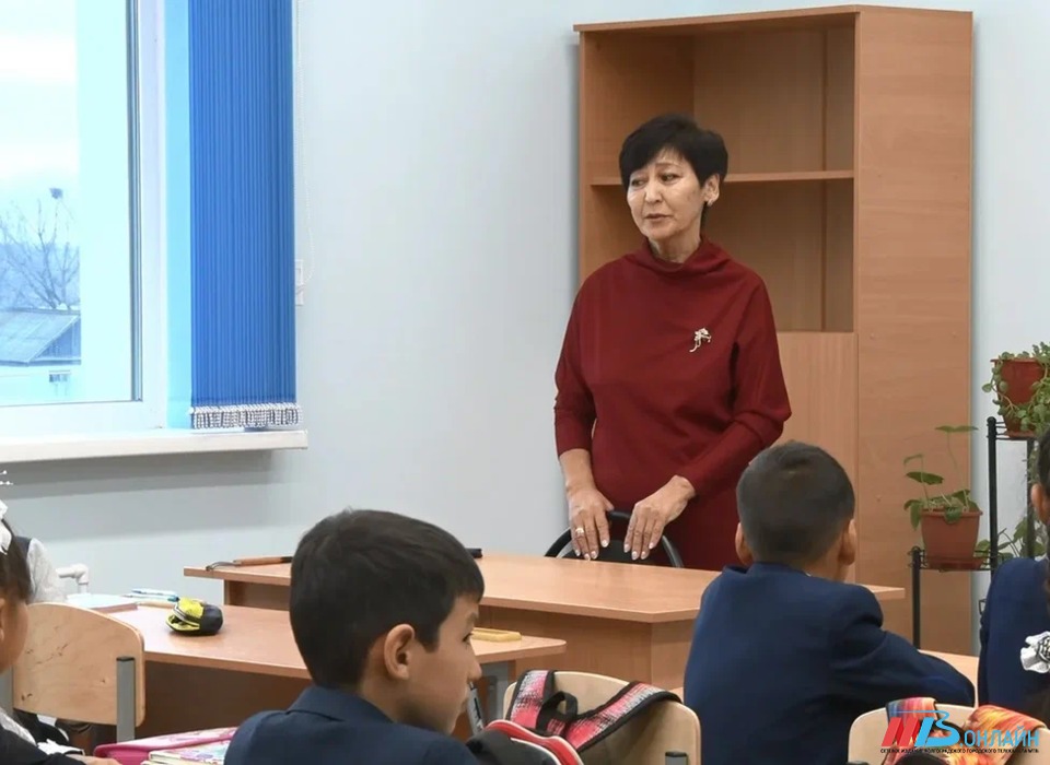 В Волгограде назвали имена 15 лучших учителей в 2022 году