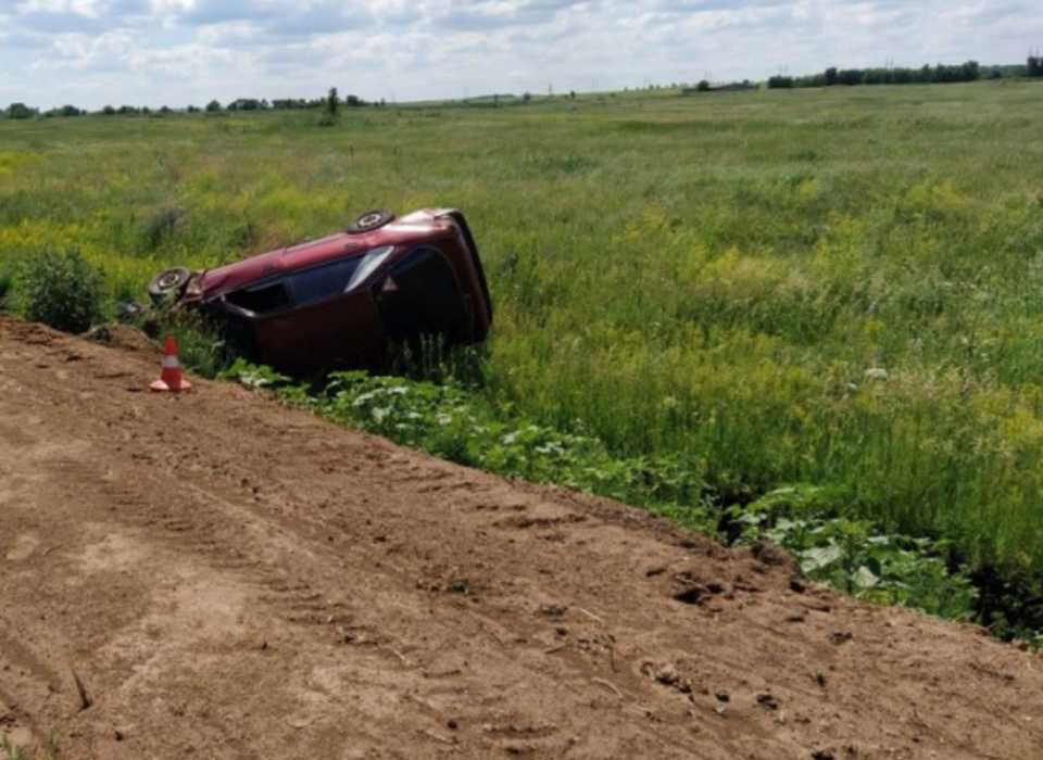 Лишенный прав водитель погиб в ДТП в Волгоградской области