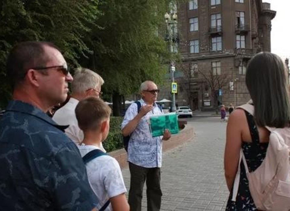 Горожан приглашают на бесплатные пешеходные экскурсии по Волгограду