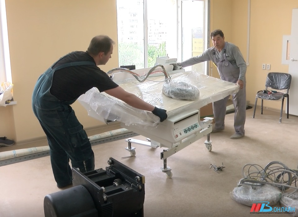 В поликлинике Волжского устанавливают «умный» рентген-аппарат