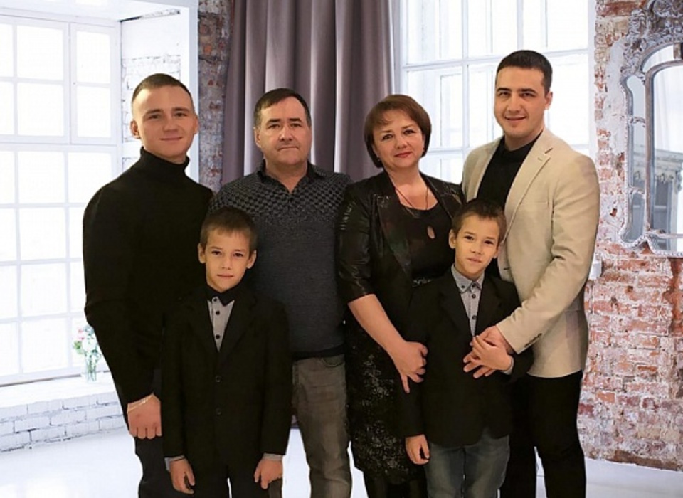 Многодетная семья из Волгоградской области победила в конкурсе «Семья года»