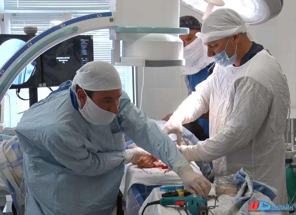 Операционную больницы №7 в Волгограде оснастили новым оборудованием