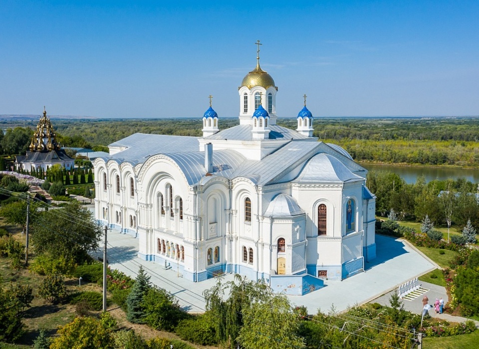 В Серафимовичском районе отмечают 370-летие Усть-Медведицкого монастыря