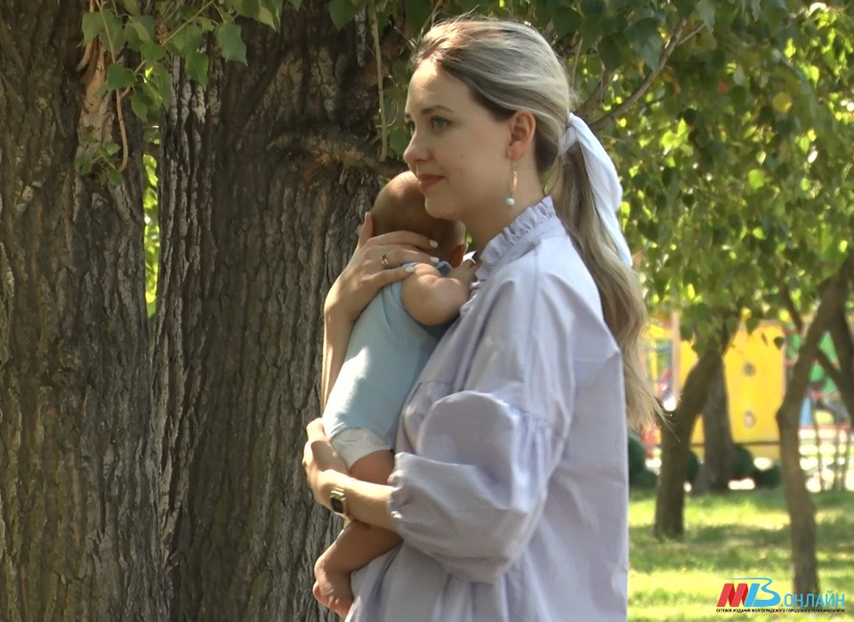 Волгоградские мамочки получают 55,5 тысяч рублей на первенцев