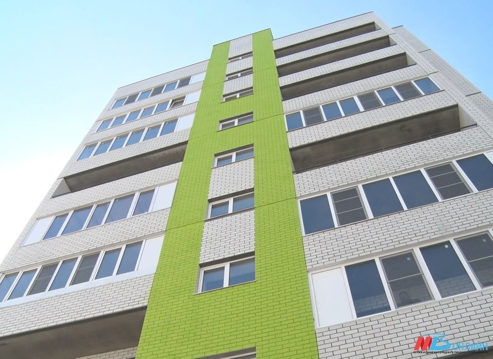 В Волгограде жильцам аварийных домов передадут еще более 400 квартир