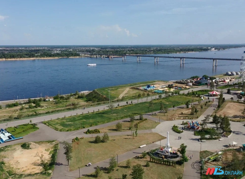 В МЧС жителей Волгоградской области предупредили об аномальной жаре