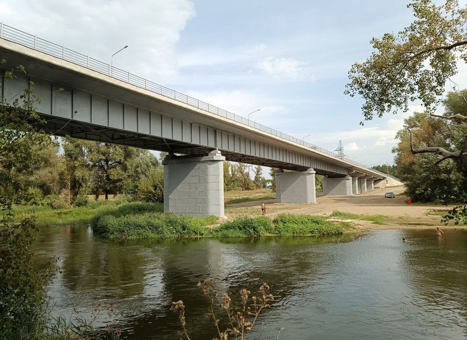 В Волгоградской области открыли мост через реку Медведицу