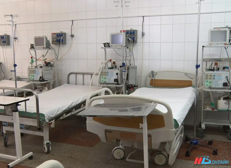 В Волгограде хирурги провели операцию мужчине с множественным тромбозом