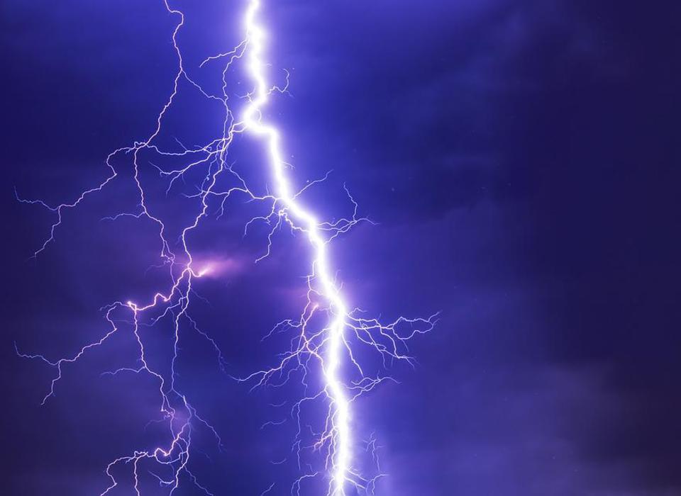 В Волгоградской области вновь объявлено штормовое предупреждение