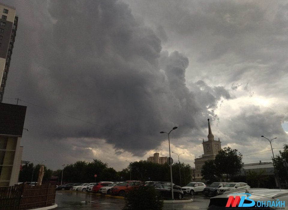 МЧС: на Волгоградскую область надвигается сильный ливень
