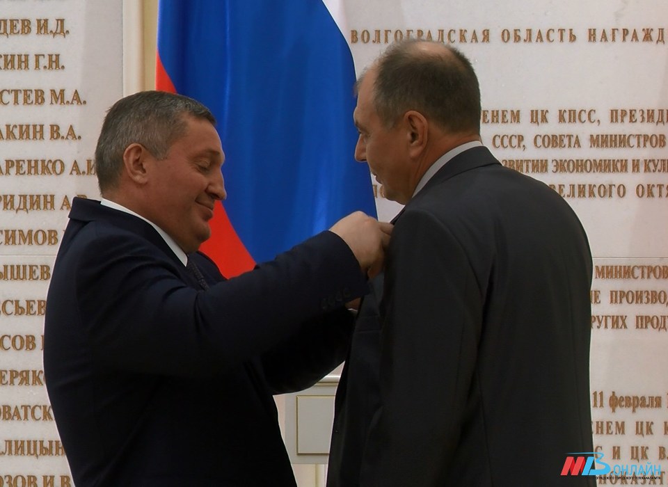 Губернатор Андрей Бочаров вручил госнаграды жителям Волгоградской области