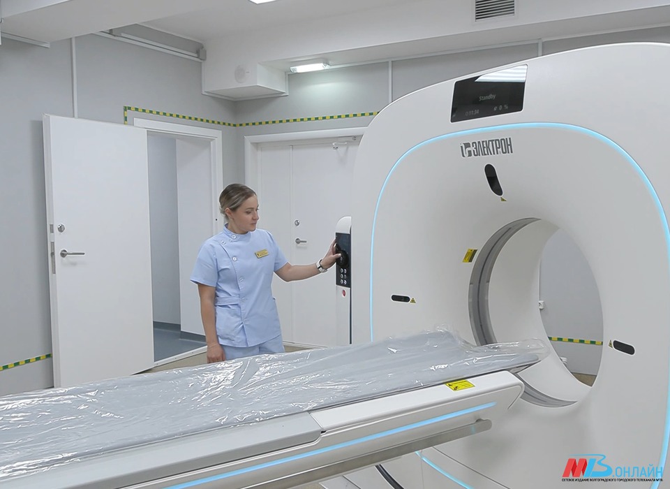 В волгоградской больнице № 15 завершают установку современного компьютерного томографа
