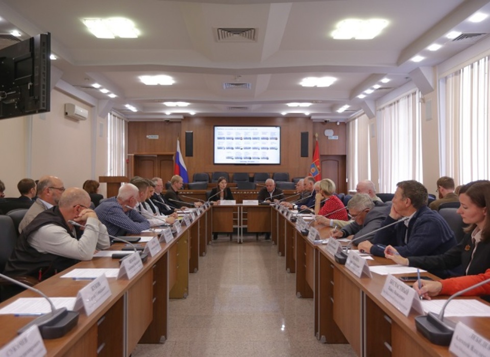 Мэрия Волгограда и общественники обсудили ключевые направления концепции 10-летнего развития города