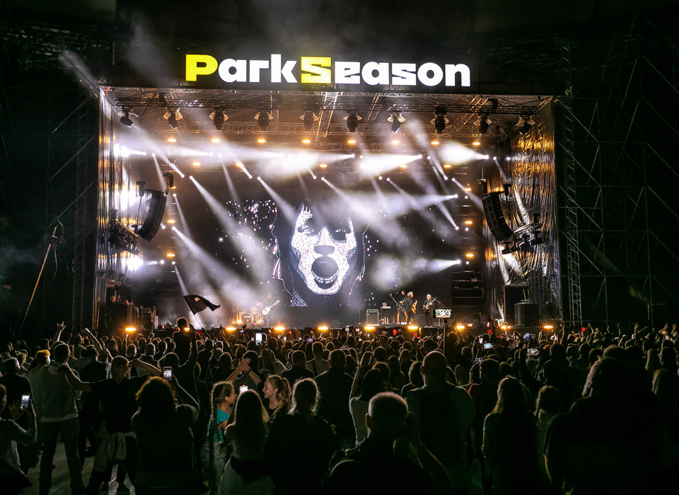 Группа «КИНО» сыграла полуторачасовой концертный сет на ParkSeason Fest