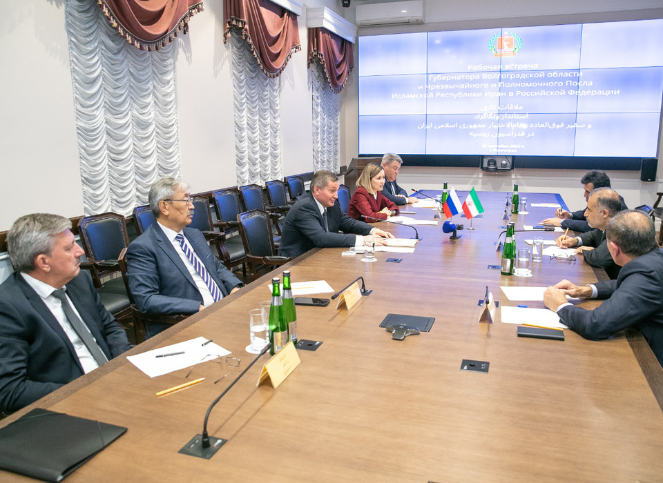 Волгоградский губернатор Бочаров провел встречу с послом Ирана Джалали