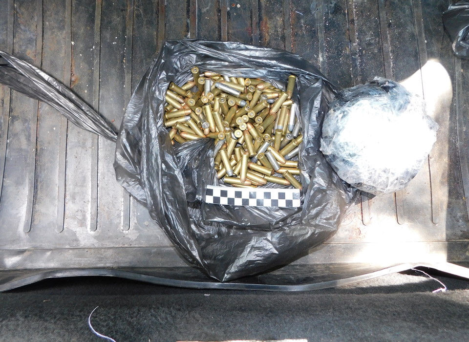 Сотрудники ФСБ обнаружили тайник боеприпасов и оружия в Волгоградской области