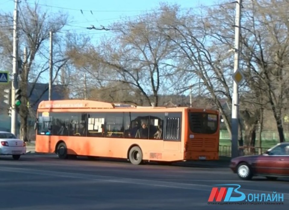 Годовалый ребенок пострадал в ДТП с автомобилем и автобусом в Волгограде