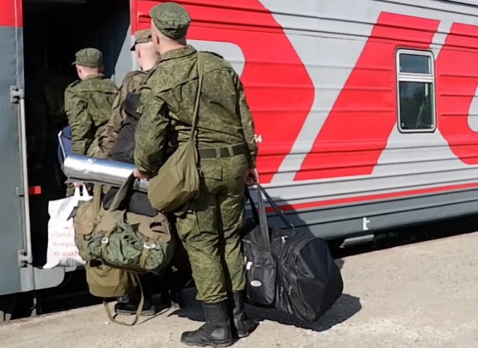 Эшелон мобилизованных из Волгограда отправился к месту проведения боевого слаживания