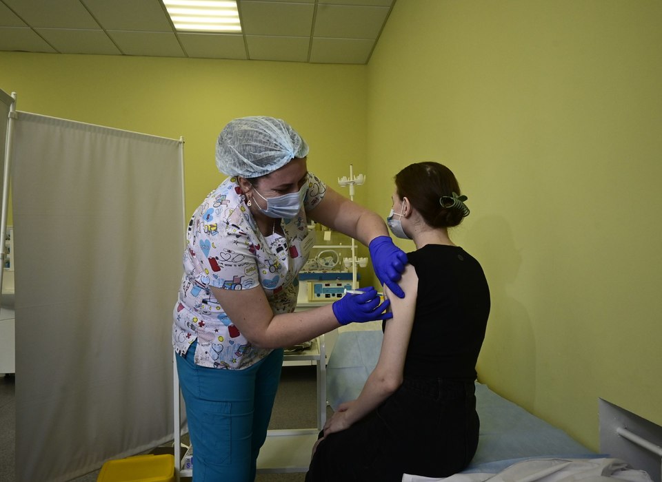 В Волгоградскую область поступила новая партия вакцины от гриппа
