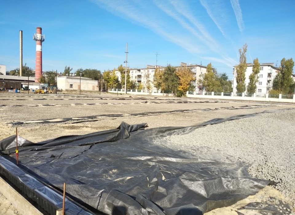 В Волгограде завершили монтаж дренажной системы для ФОК на улице Курчатова