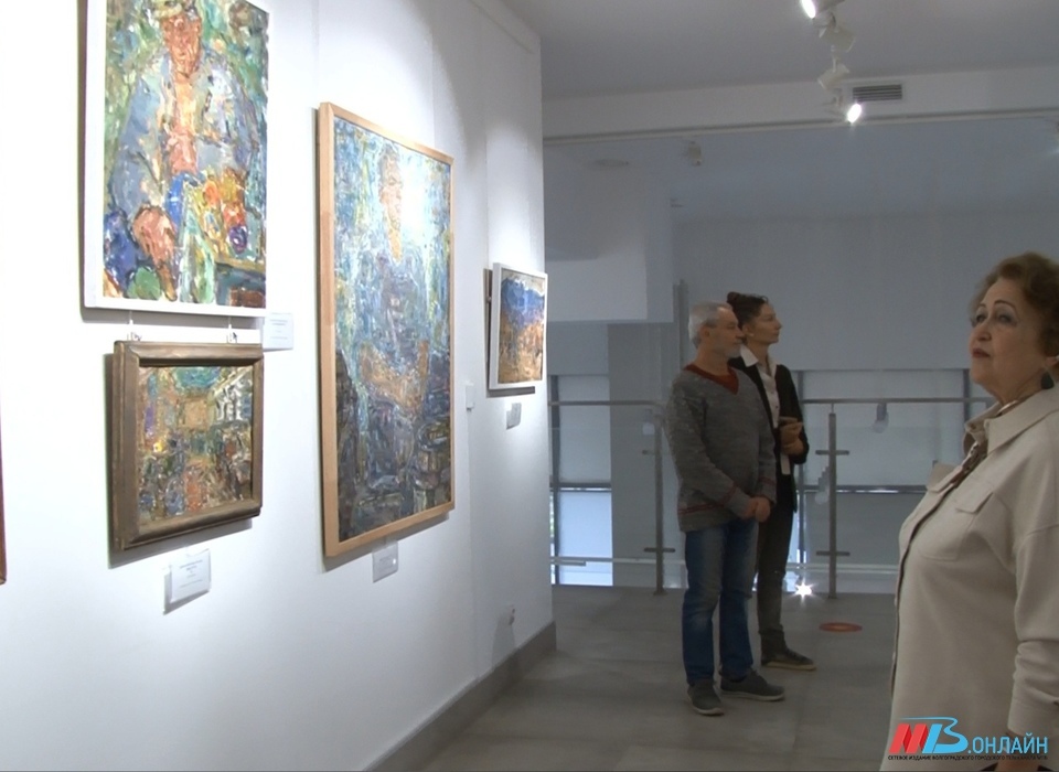В Волгограде открылась мемориальная выставка Павла Шардакова