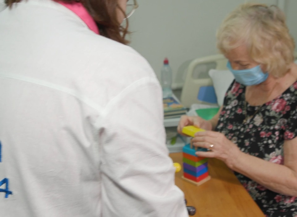 Волгоградские волонтеры помогают пациентам, перенесшим инсульт вернуться к полноценной жизни