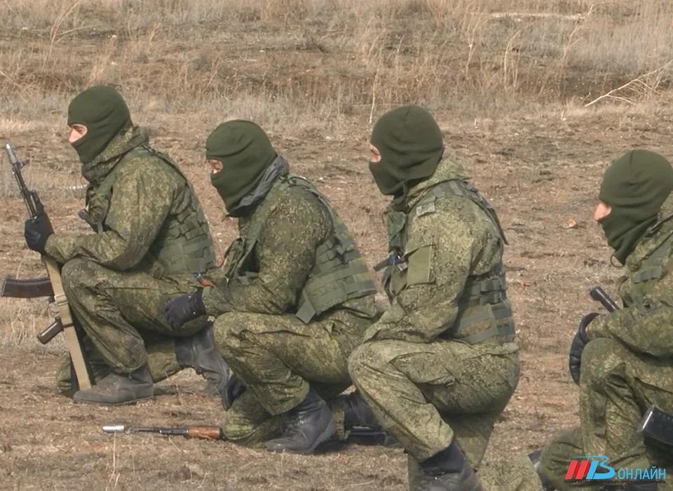 Мобилизованные жители Волгоградской области тренируются в условиях городского боя