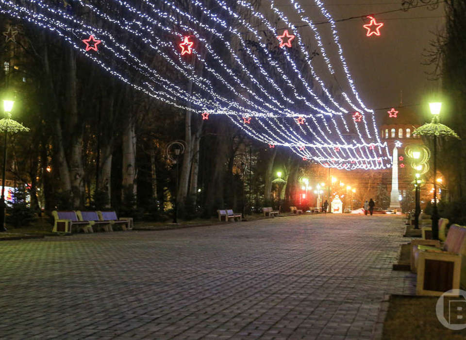 До конца года над Аллеей Героев в Волгограде засияет новое «Звёздное небо»