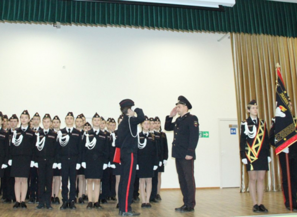 Под Волгоградом лучшим полицейским кадетам присвоили звания