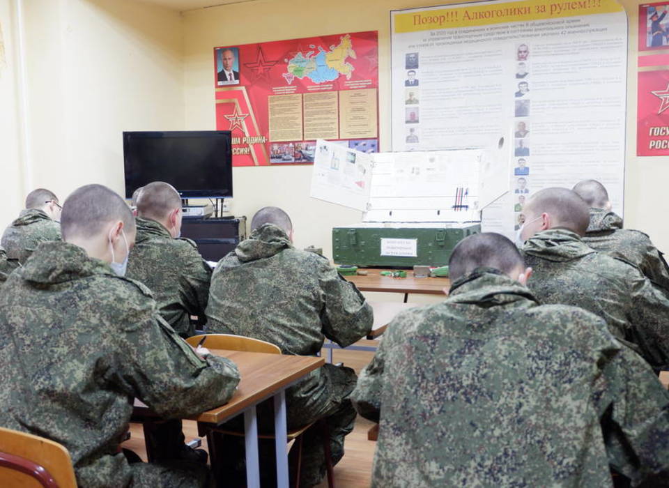 В Волгограде стартовала начальная военная подготовка