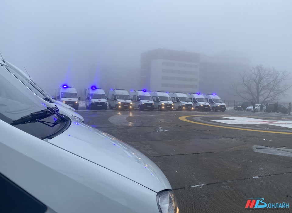 19 машин скорой помощи отправились в районные больницы Волгоградской области