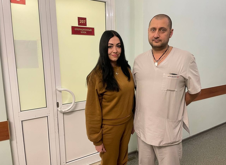 Учительнице из Донбасса спасли голос врачи Волгограда