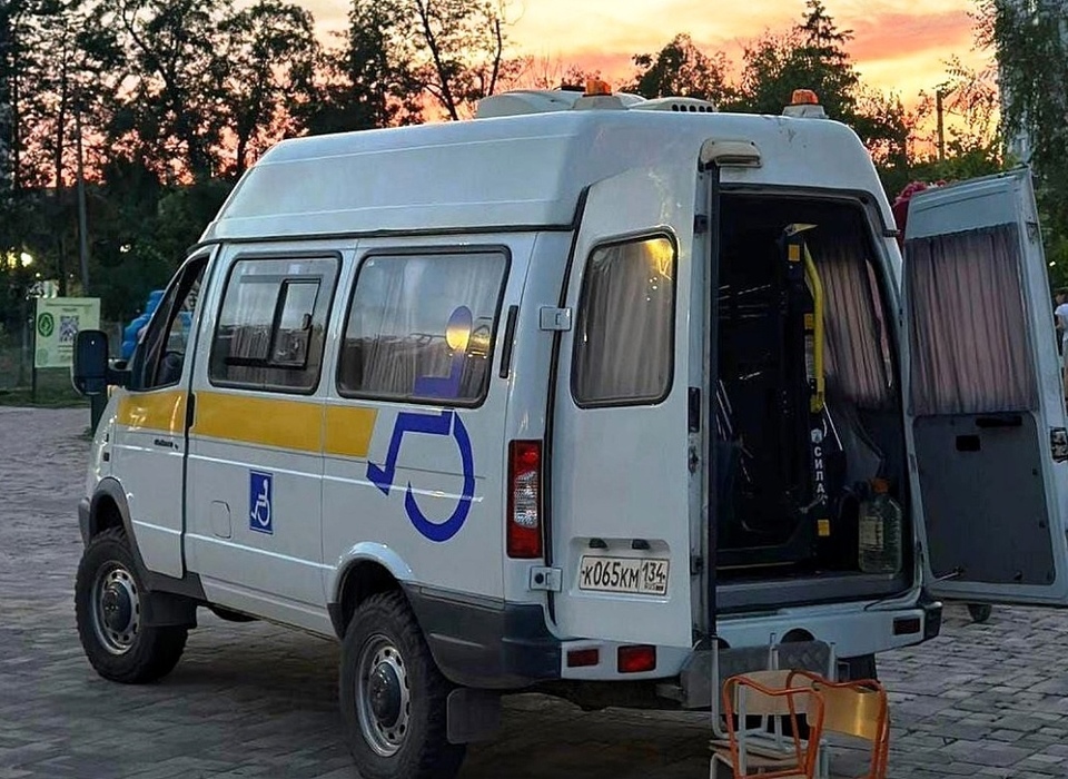 В Волгоградской области откроют ещё 3 отделения службы социального такси