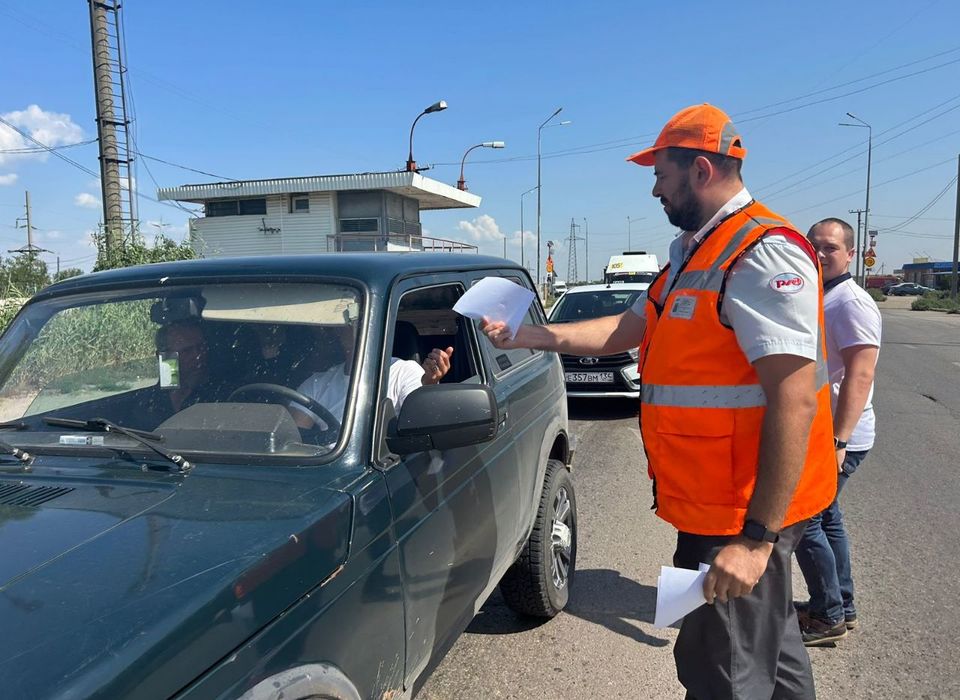 Волгоградским водителям напомнили о правилах пересечения железнодорожных переездов