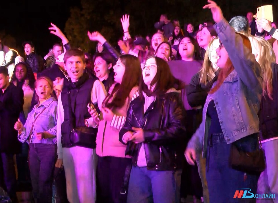 Концерт ко дню города в Волгограде собрал несколько десятков тысяч зрителей