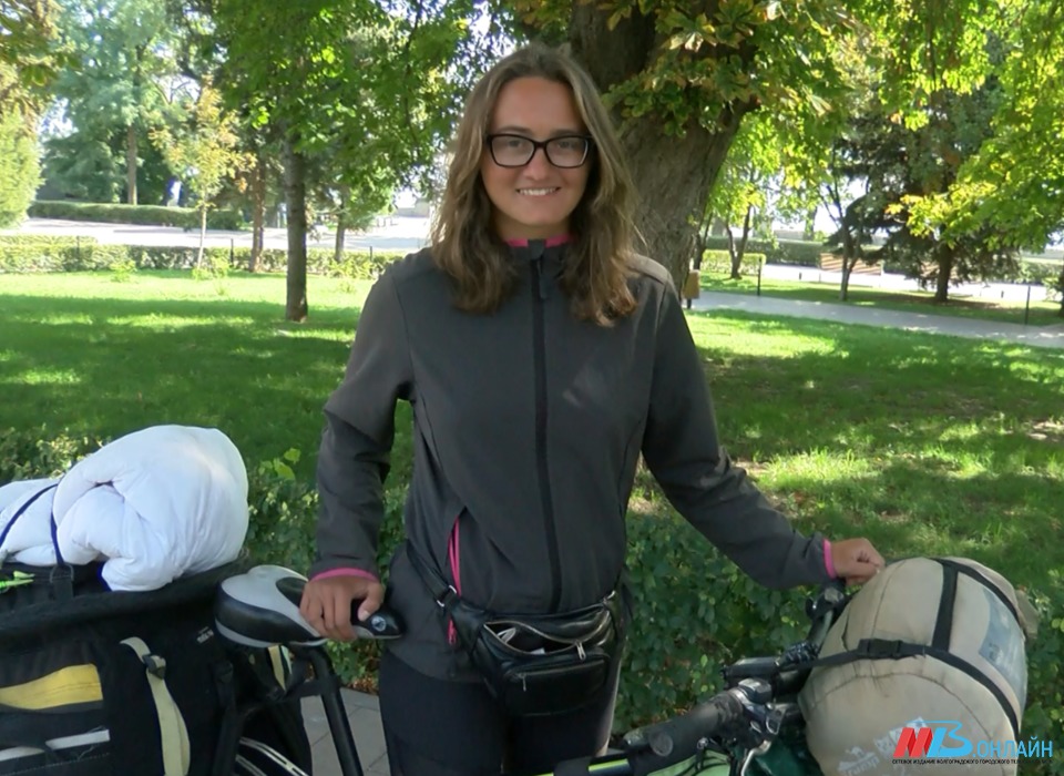 Велотуристка Анна Роднищева заехала в Волгоград по пути из Владивостока до Сочи