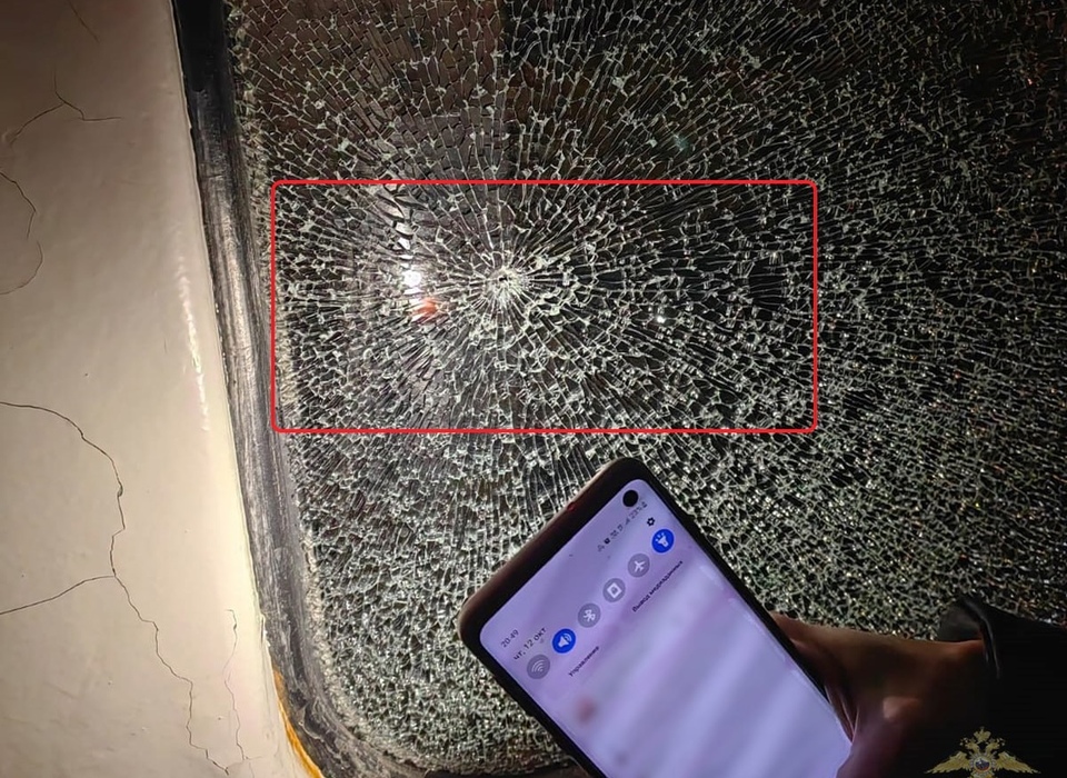 В Волгограде 17-летний водитель ВАЗа расстрелял из пневматического оружия трамвай