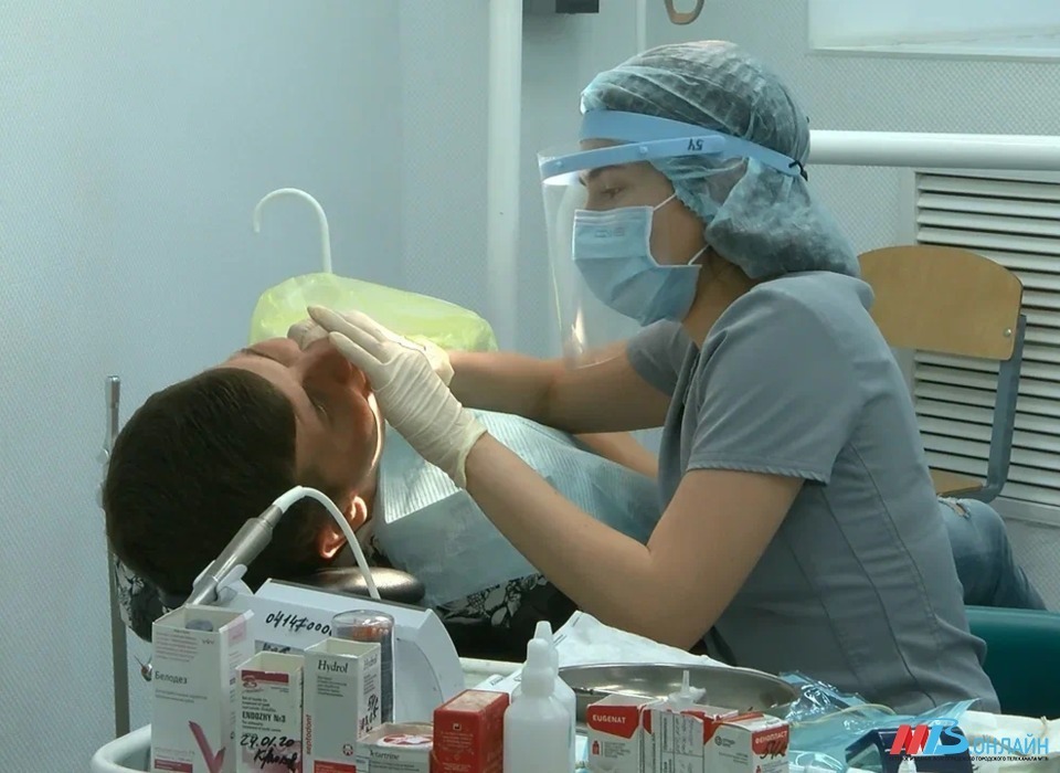 Цены на лечение зубов в Волгограде взлетят к Новому году