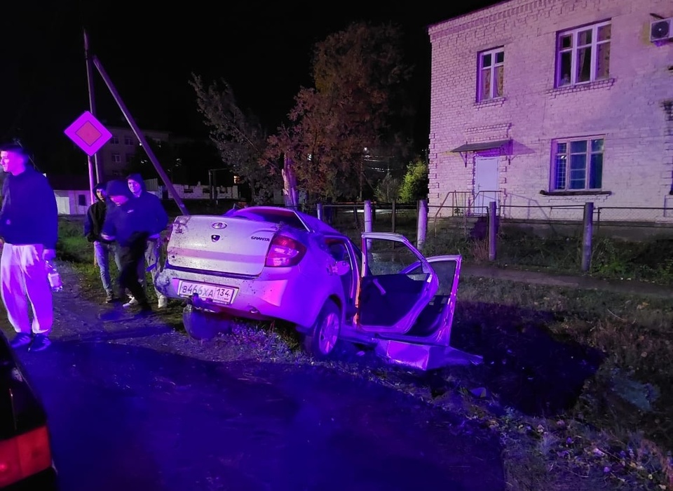 На трассе под Волгоградом произошло ДТП около роддома