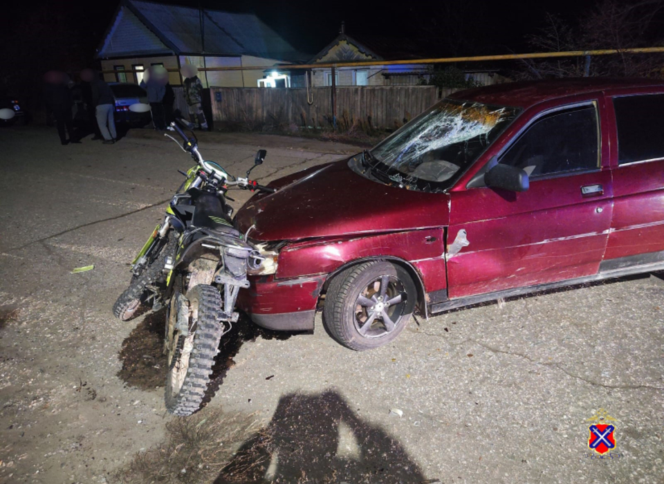 Под Волгоградом произошла авария с участием 17-летнего водителя
