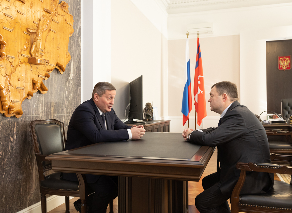 Волгоградский губернатор провёл рабочую встречу с Петром Фрадковым