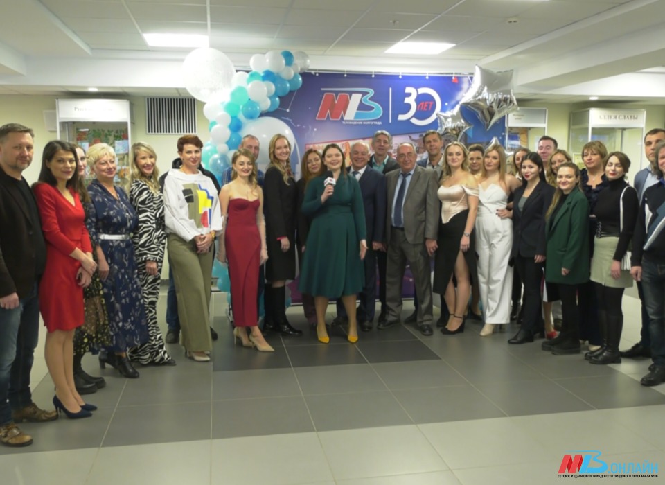 30 лет в эфире: Муниципальное телевидение Волгограда празднует юбилей в кругу друзей