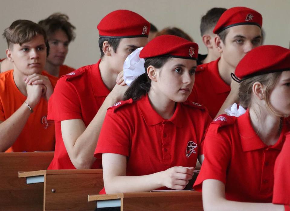 Волгоградские студенты и школьники написали военно-патриотический диктант